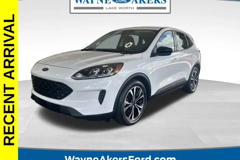 2022 Ford Escape SE Hybrid photo 1