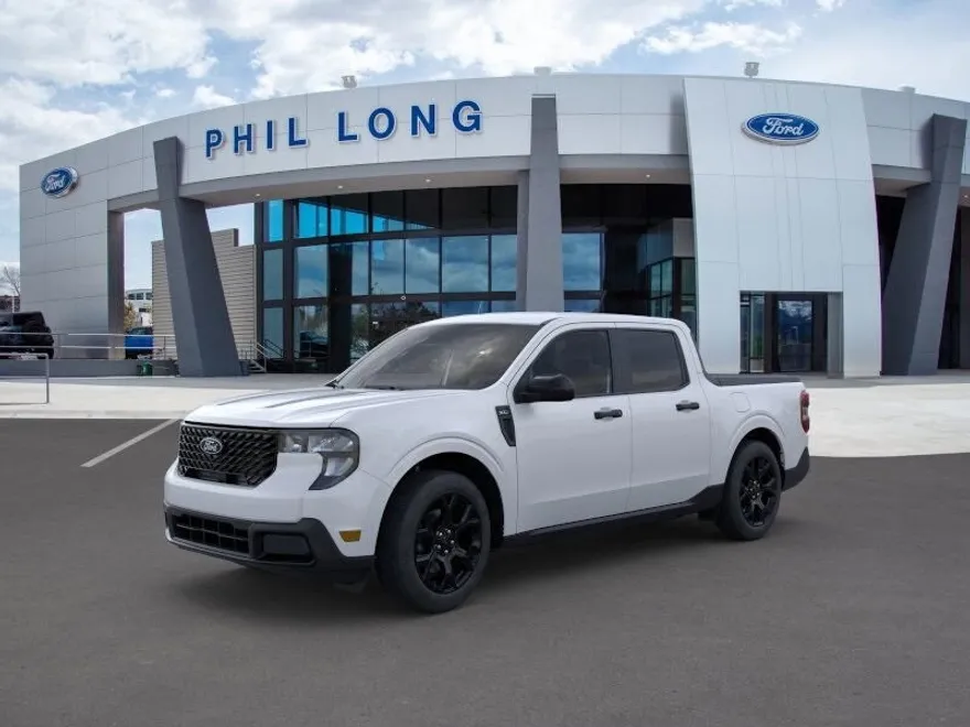 2025 Ford Maverick XLT photo 1
