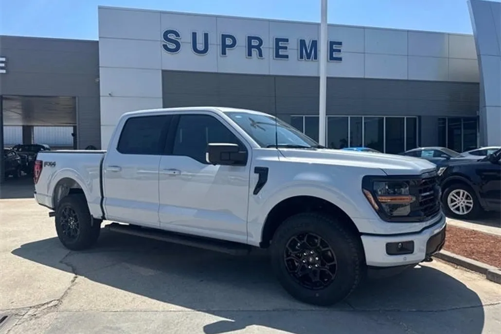 2025 Ford F-150 XLT photo 1