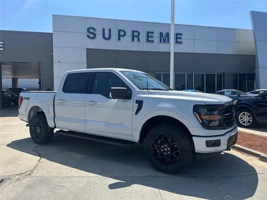 2025 Ford F-150 XLT photo 1