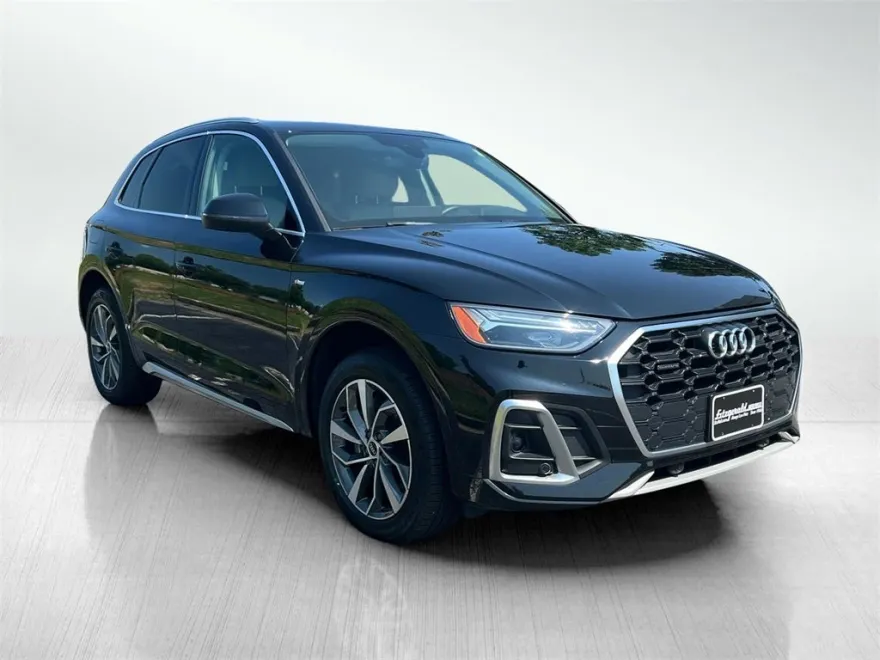2022 Audi Q5 45 S line Premium photo 1