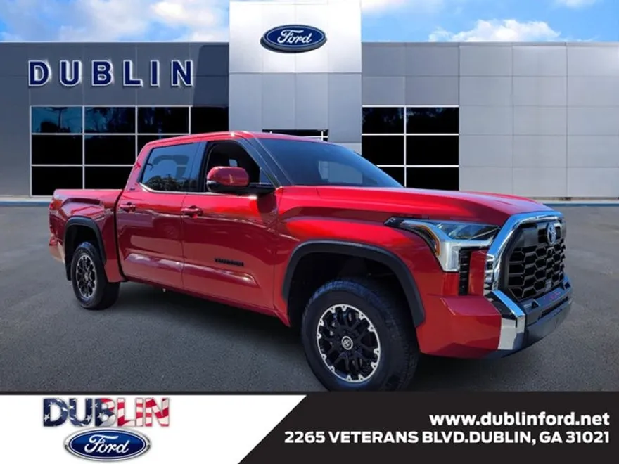 2022 Toyota Tundra SR5 photo 1