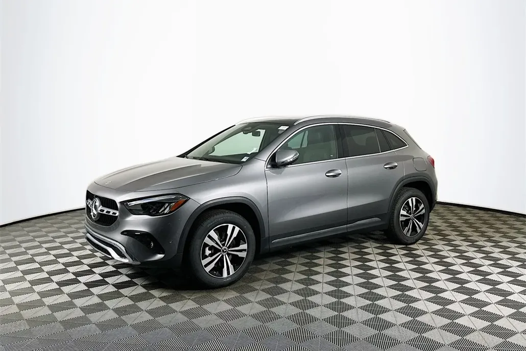 2026 Mercedes Benz GLA 250 4MATIC photo 1