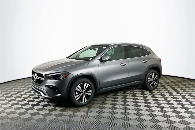 2026 Mercedes Benz GLA 250 4MATIC photo 1