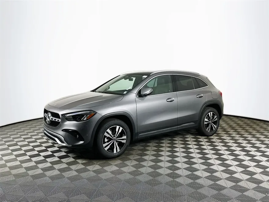 2026 Mercedes Benz GLA 250 4MATIC photo 1