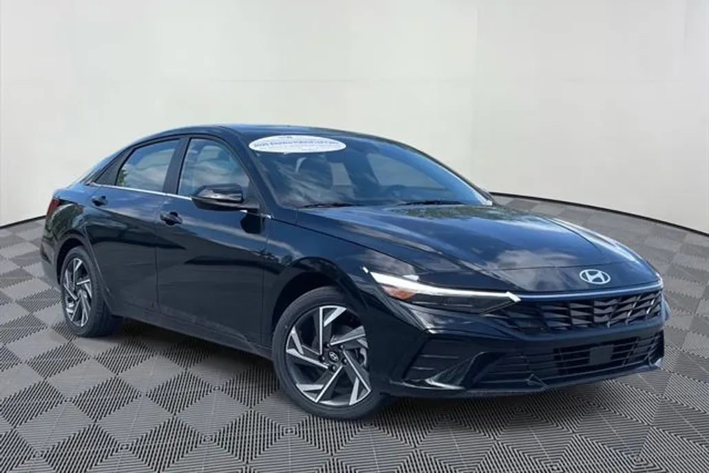2025 Hyundai Elantra Hybrid Limited photo 1