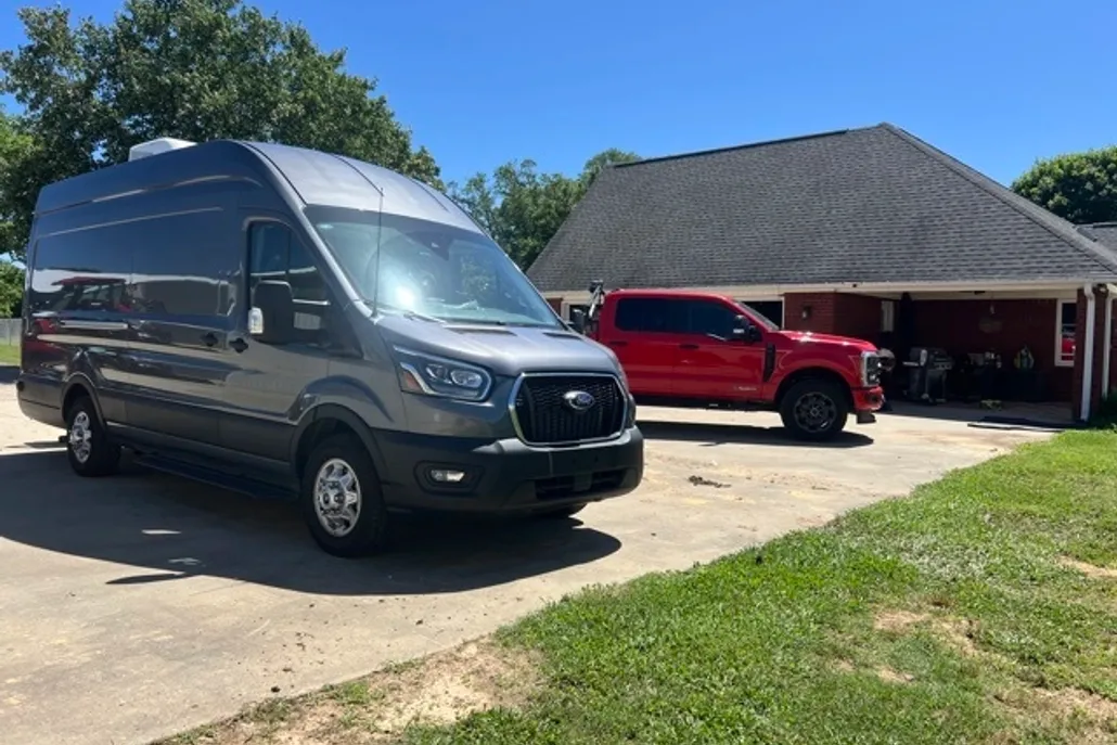 2023 Ford Transit photo 1