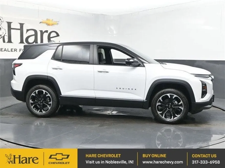 2026 Chevrolet Equinox LT photo 1