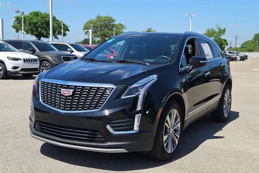2024 Cadillac XT5 Premium Luxury photo 1