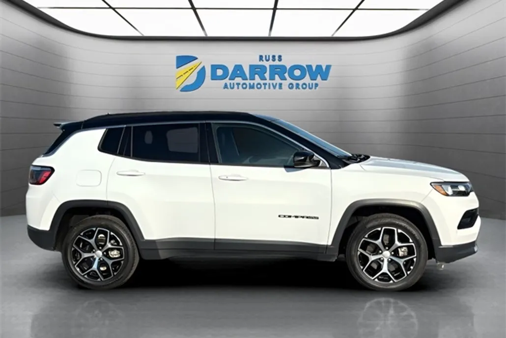 2024 Jeep Compass Limited photo 1