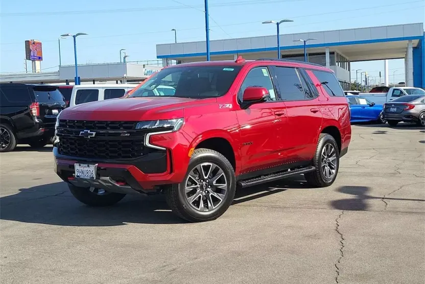2023 Chevrolet Tahoe Z71 photo 1