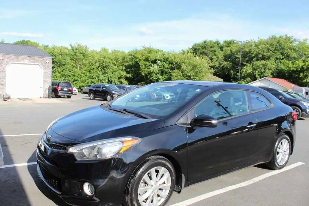 2016 Kia Forte Koup photo 1