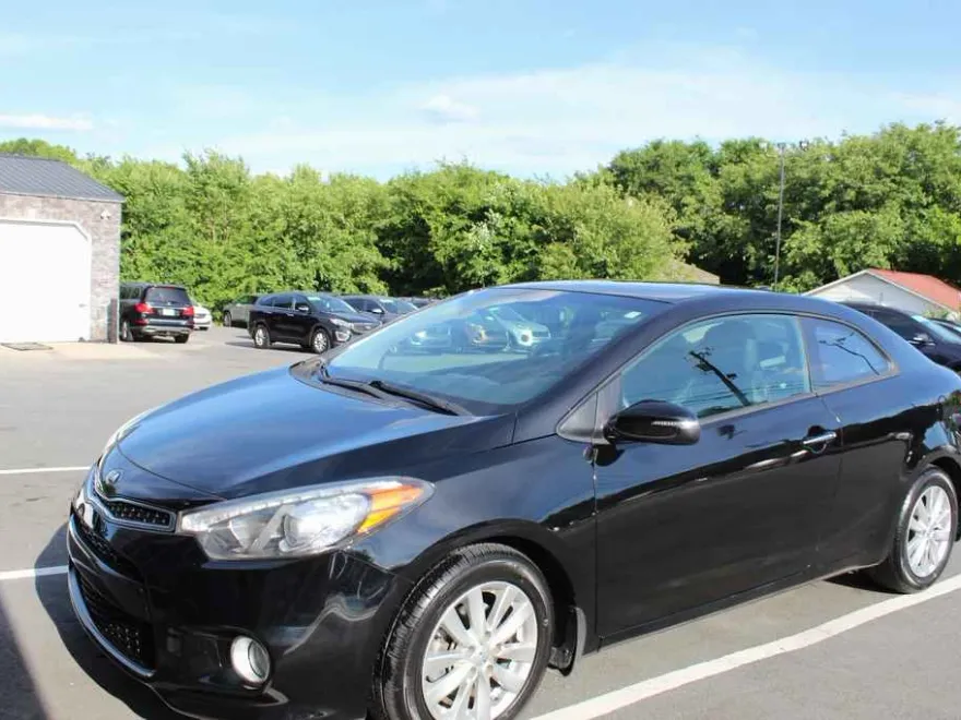 2016 Kia Forte Koup photo 1