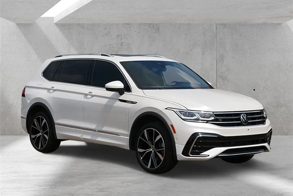 2022 Volkswagen Tiguan SEL Premium R-Line photo 1