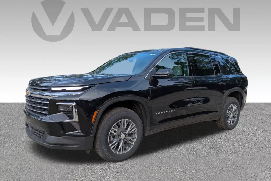 2025 Chevrolet Traverse photo 1