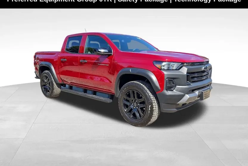 2024 Chevrolet Colorado Trail Boss photo 1