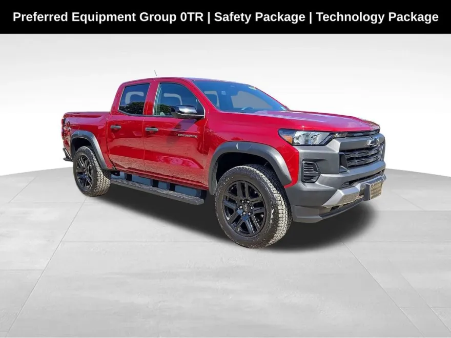 2024 Chevrolet Colorado Trail Boss photo 1