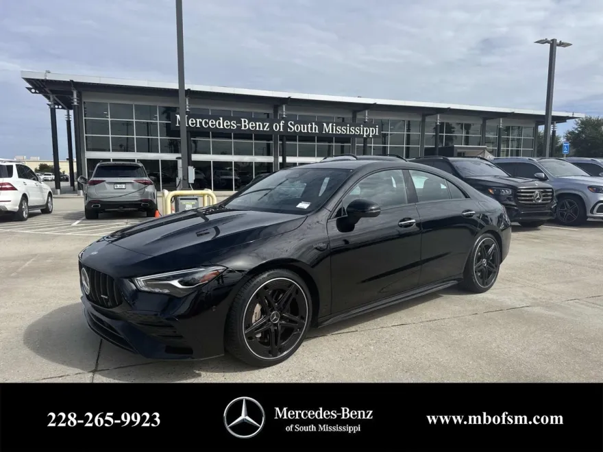 2025 Mercedes Benz CLA 35 AMG 4MATIC photo 1