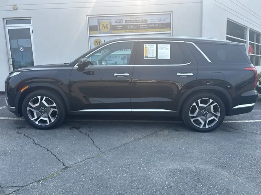 2024 Hyundai Palisade Limited photo 1