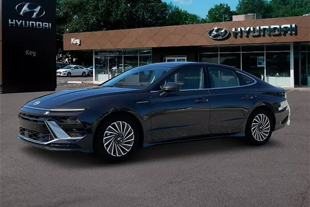 2024 Hyundai Sonata Hybrid Limited photo 1
