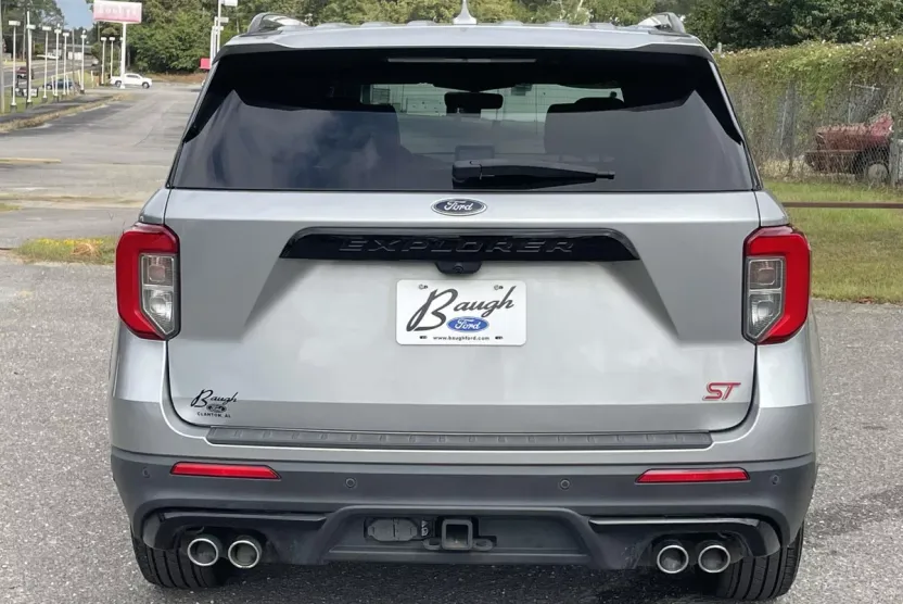 2020 Ford Explorer ST photo 1