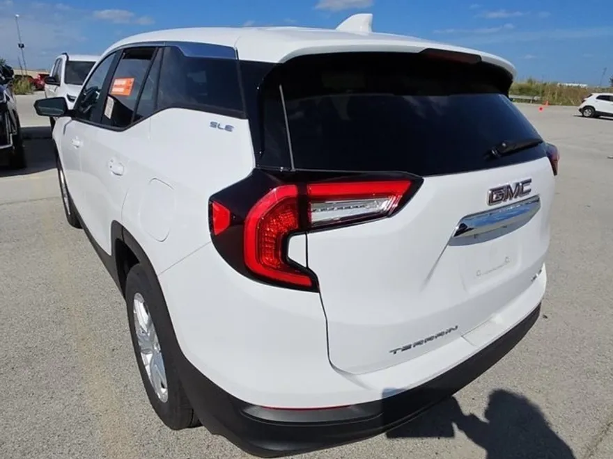 2024 Gmc Terrain SLE photo 1