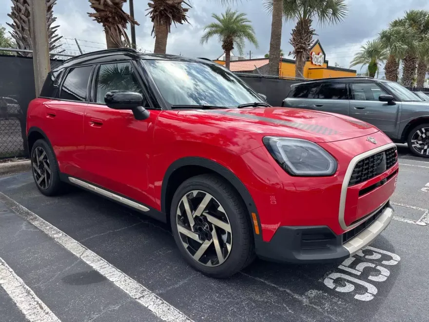 2026 Mini Countryman ALL4 S Iconic photo 1