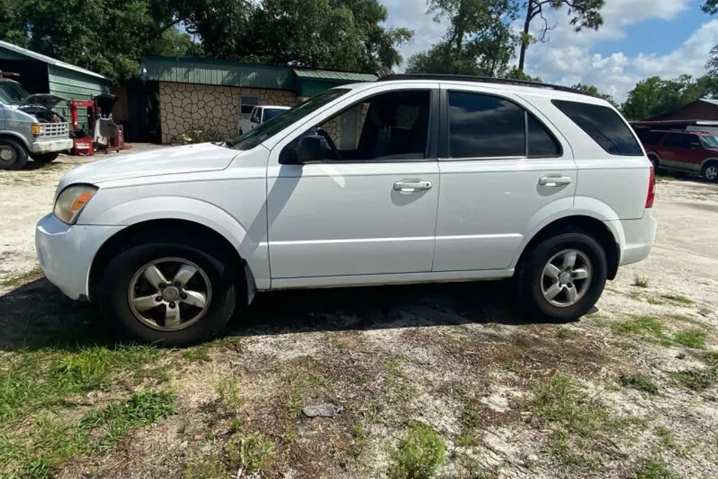 2008 Kia Sorento photo 1