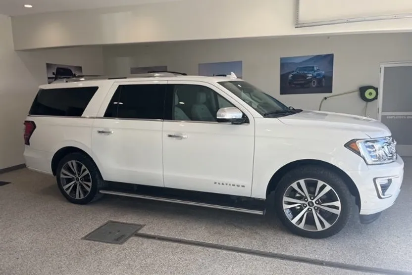 2021 Ford Expedition MAX Platinum photo 1