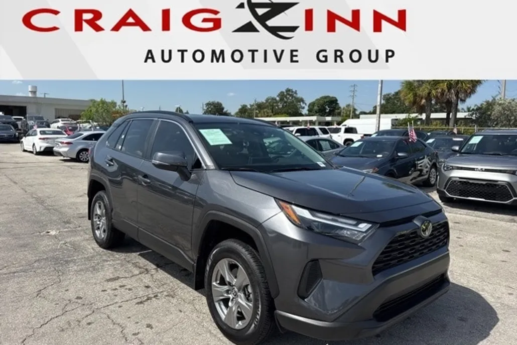 2025 Toyota RAV4 XLE photo 1