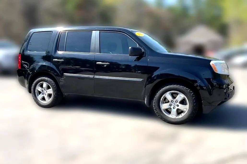 2015 Honda Pilot LX photo 1
