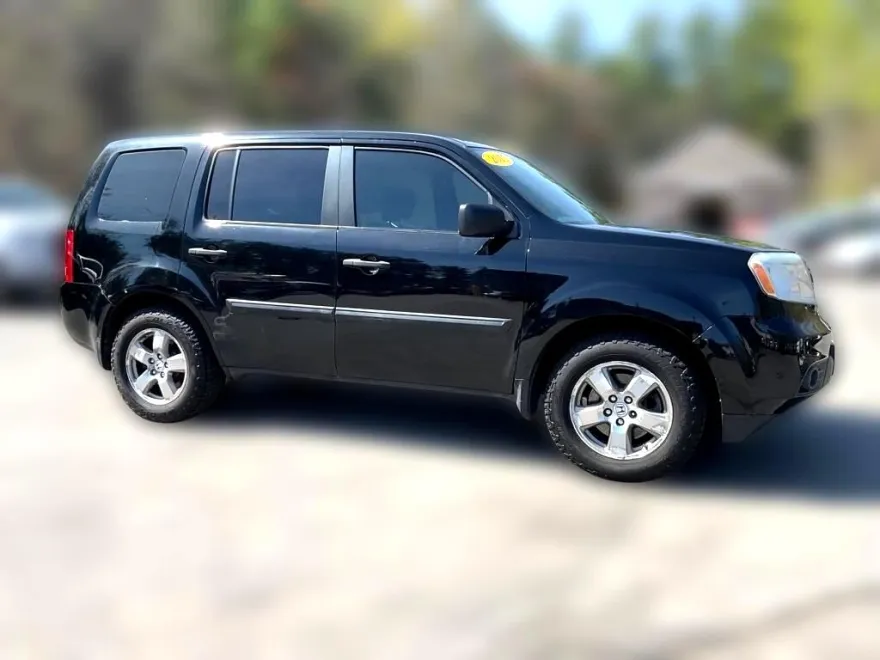 2015 Honda Pilot LX photo 1