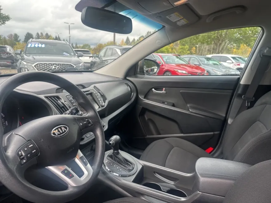 2011 Kia Sportage LX photo 1