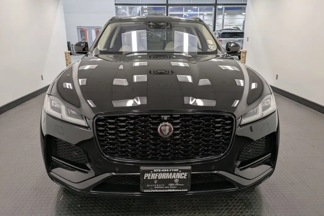 2021 Jaguar F-PACE P250 S photo 1