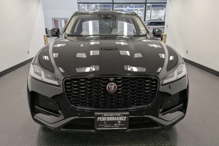2021 Jaguar F-PACE P250 S photo 1
