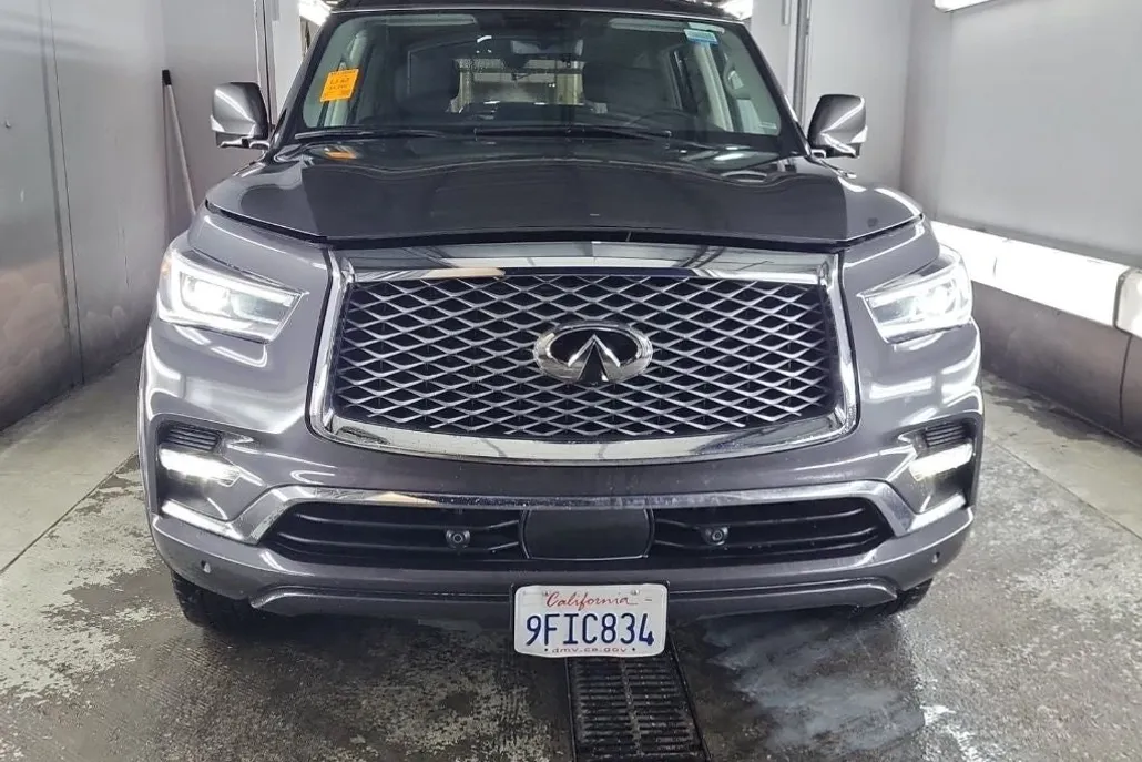 2024 Infiniti QX80 Luxe photo 1