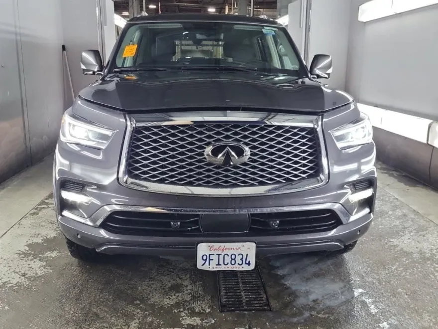 2024 Infiniti QX80 Luxe photo 1