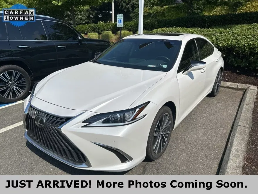 2023 Lexus ES Premium photo 1