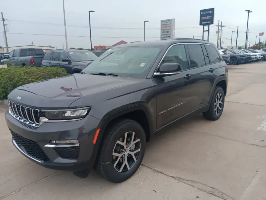 2025 Jeep Grand Cherokee Limited photo 1