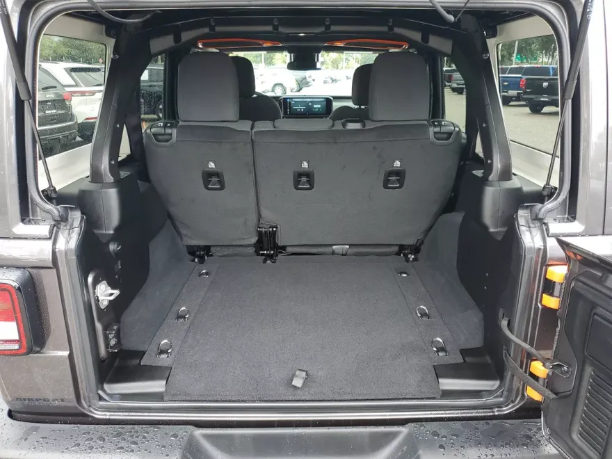 2025 Jeep Wrangler Sport S photo 1