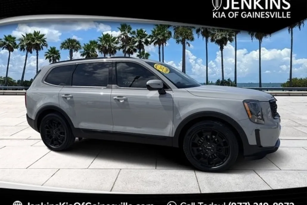 2022 Kia Telluride SX photo 1