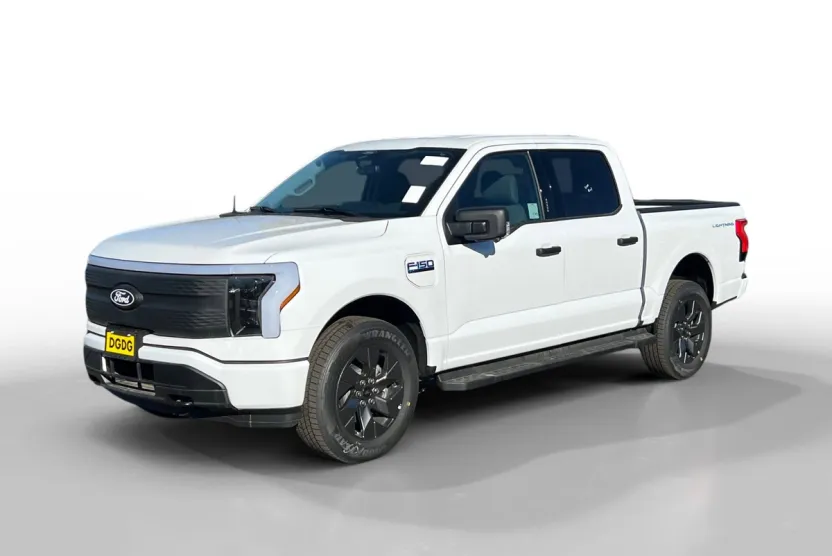 2024 Ford F-150 Lightning XLT photo 1