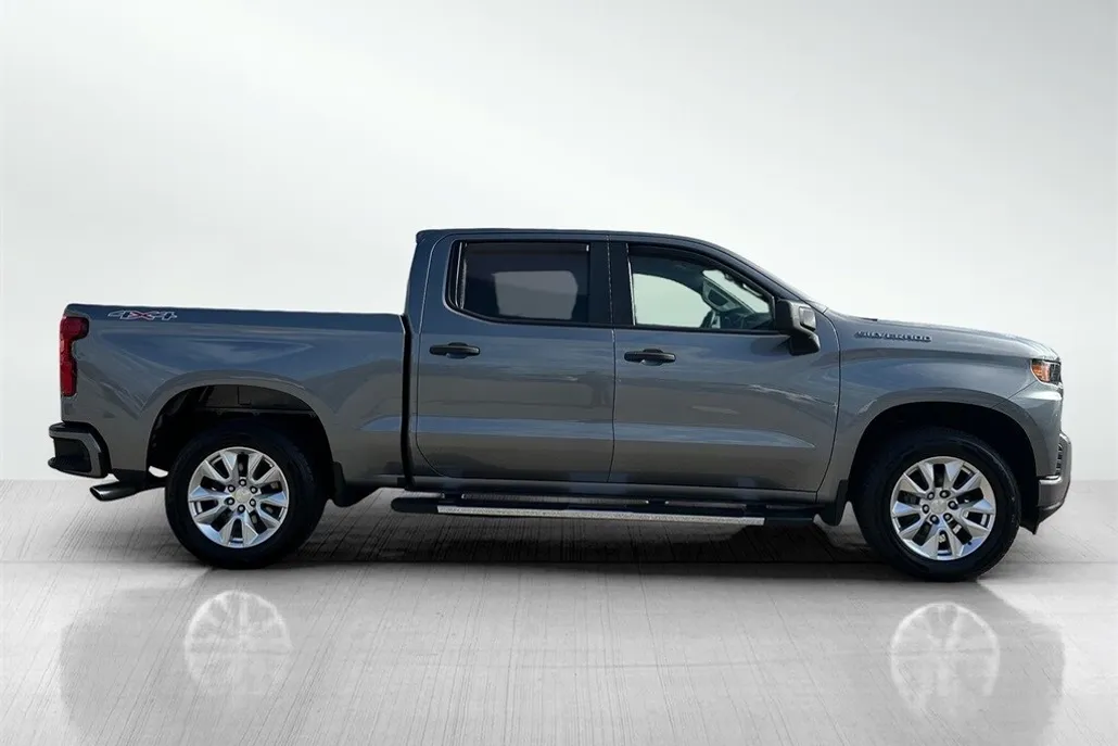 2021 Chevrolet Silverado 1500 Custom photo 1