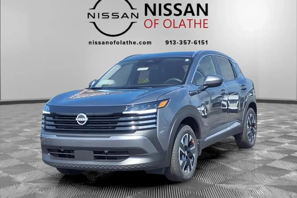 2025 Nissan Kicks SV photo 1
