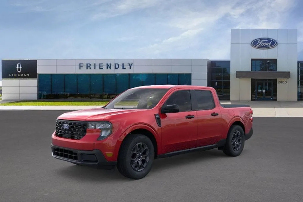 2025 Ford Maverick XLT photo 1