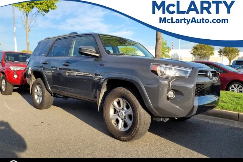 2024 Toyota 4Runner SR5 photo 1