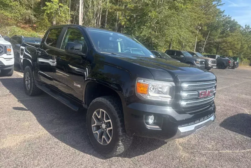 2017 Gmc Canyon SLE photo 1