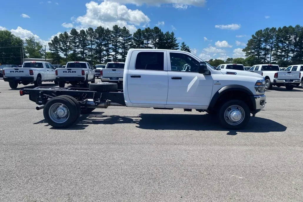2025 Ram 4500 Tradesman photo 1