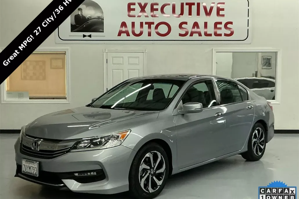 2017 Honda Accord EX-L photo 1