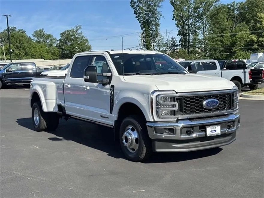 2025 Ford F-350 photo 1